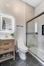 2455 W McMicken Ave in Cincinnati, OH - Building Photo - Building Photo