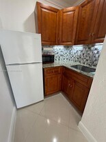 19732 SW 121st Ave in Miami, FL - Building Photo