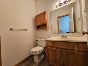 50 Thistle Ct in Iowa City, IA - Building Photo - Building Photo
