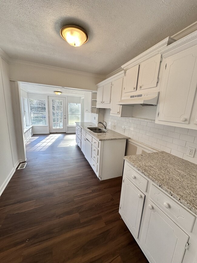 1341 Pineview Rd in Birmingham, AL - Building Photo - Building Photo