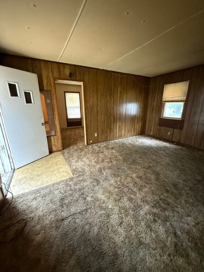 146 W 86th St S in Haysville, KS - Foto de edificio - Building Photo