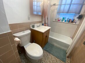 32 Glenville Ave, Unit 3 in Boston, MA - Foto de edificio - Building Photo