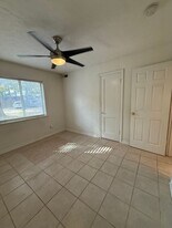 1744 NW 17th St in Oklahoma City, OK - Building Photo