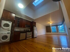 600 Columbia Rd, Unit 27 in Boston, MA - Building Photo