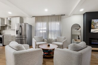 2212 Weyland Ave in Charlotte, NC - Building Photo - Building Photo