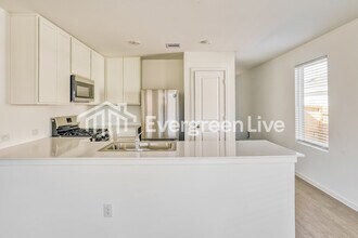 737 Magnolia Creek Dr in Magnolia, TX - Building Photo - Building Photo