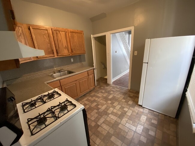 1104 Baring St in Camden, NJ - Building Photo - Building Photo