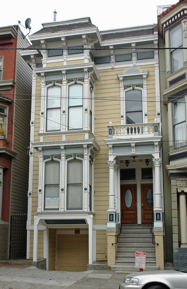 437-439 Cole St