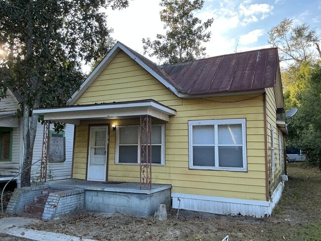 property at 821 Pearlie Bowden Dr