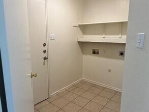 1012 Christopher Ave in Round Rock, TX - Building Photo - Building Photo