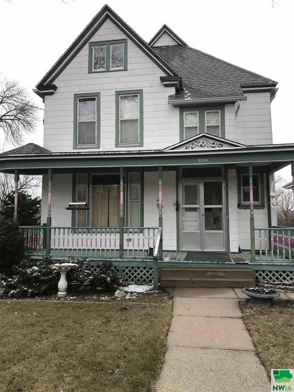 property at 3531 Jackson St