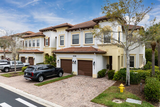 Villa Medici - Phase II in Ft. Myers, FL - Building Photo - Primary Photo