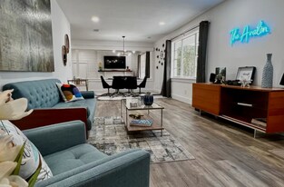 14212 FL-20 in Niceville, FL - Building Photo