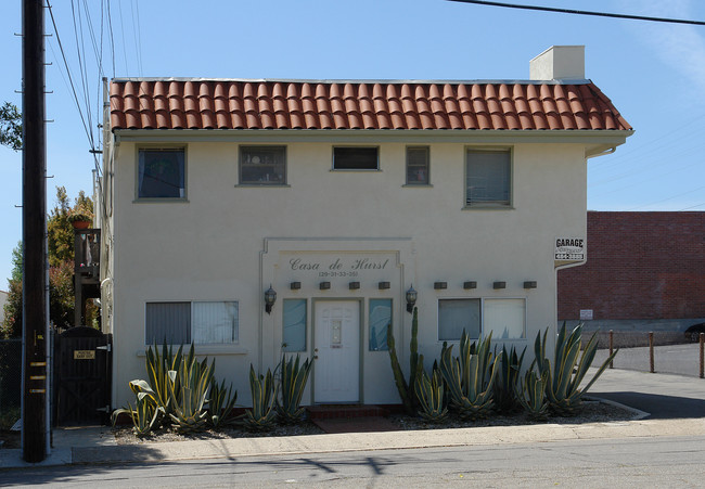 Casa De Hurst Apartments in Ventura, CA - Foto de edificio - Building Photo