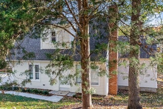 11621 Shandon Cir in Charlotte, NC - Building Photo - Building Photo