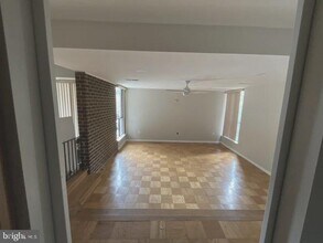 2101 Walsh View Terrace-Unit -17-203 in Silver Spring, MD - Building Photo - Building Photo