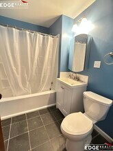 17 Laurel St, Unit 1 in Watertown, MA - Building Photo - Building Photo