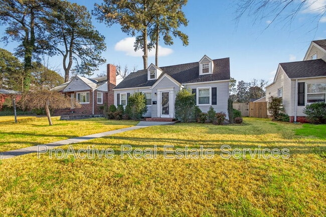 1329 Cedar Ln in Norfolk, VA - Building Photo - Building Photo