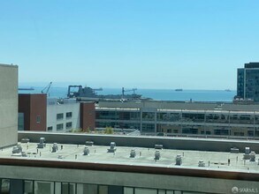 250 King St in San Francisco, CA - Building Photo - Building Photo