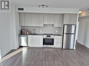 2088 James St in Burlington, ON - Building Photo - Building Photo