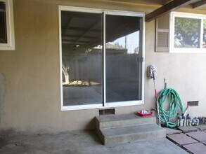 757 Gary St in Gilroy, CA - Foto de edificio - Building Photo