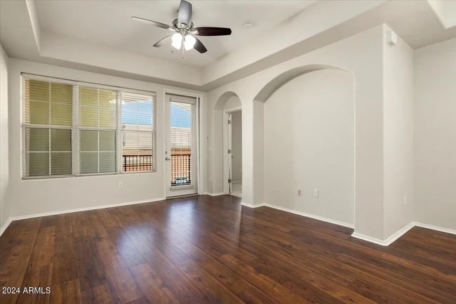 14575 W Mountain View Blvd, Unit 11312 in Surprise, AZ - Foto de edificio - Building Photo