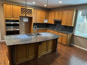 5505 Claudied Way in Elk Grove, CA - Building Photo - Building Photo