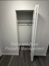 3865 NE 152nd Ave in Portland, OR - Building Photo - Building Photo