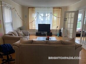 13 Sparhawk St in Boston, MA - Building Photo - Building Photo