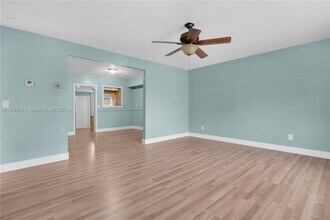 1245 NE 117th St in Miami, FL - Building Photo - Building Photo