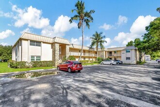 10789 N Military Trl in West Palm Beach, FL - Building Photo - Building Photo