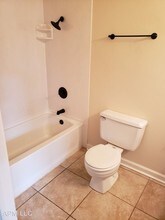 300 Woodale Dr in Monroe, LA - Building Photo - Building Photo