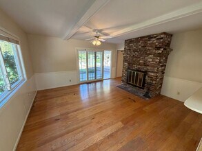 17 Whitehall Dr in Orinda, CA - Building Photo - Building Photo