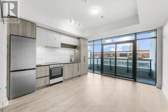 181-181 Sterling Rd in Toronto, ON - Building Photo - Building Photo