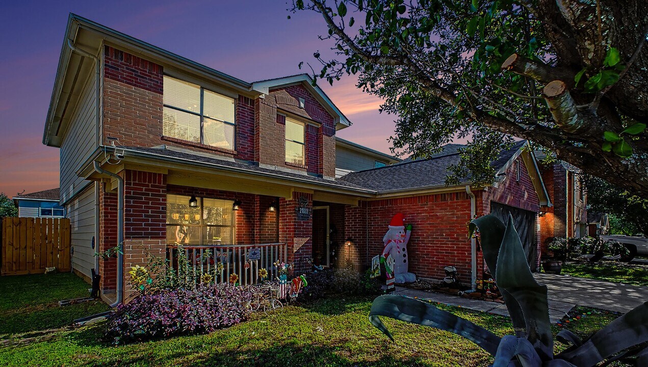 21022 Kenna Cove Ln in Spring, TX - Building Photo