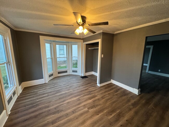 411 N Aldrich St in Geneseo, IL - Building Photo - Building Photo