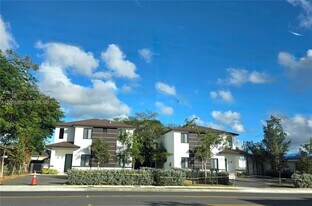 1313 NW 6th Ave in Florida City, FL - Building Photo