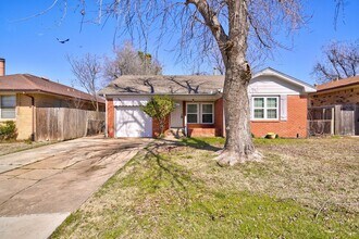 3037 NW 65th St in Oklahoma City, OK - Building Photo - Building Photo