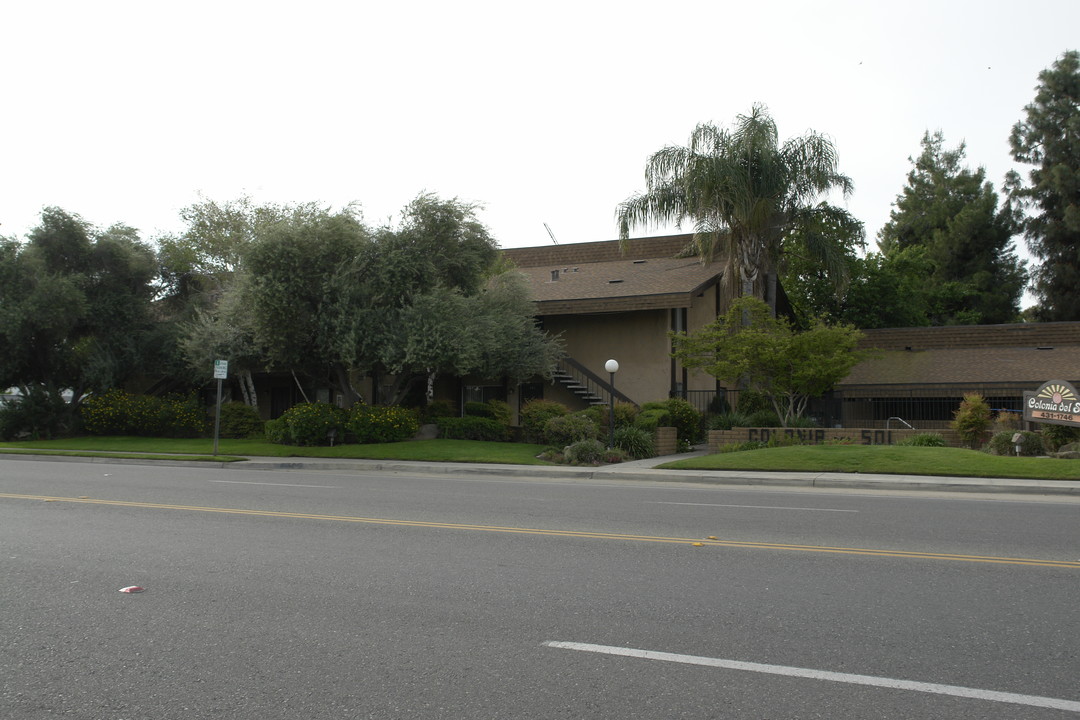 Colonia Del Sol Apartments in Fresno, CA - Building Photo