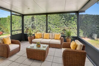 1472 SW 26th Ave in Boynton Beach, FL - Foto de edificio - Building Photo