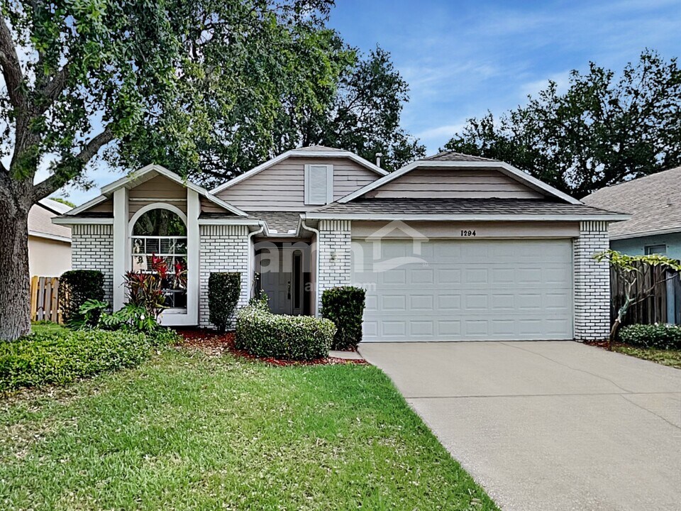 1294 Cypress Bend Cir in Melbourne, FL - Building Photo