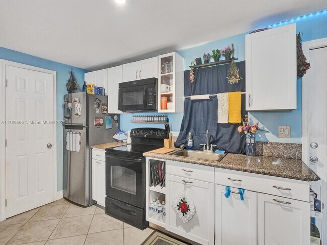 1041 NE 9th Ave in Fort Lauderdale, FL - Building Photo - Building Photo