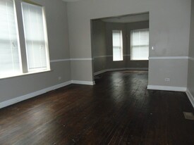 7843 S Burnham Ave, Unit 2 in Chicago, IL - Building Photo