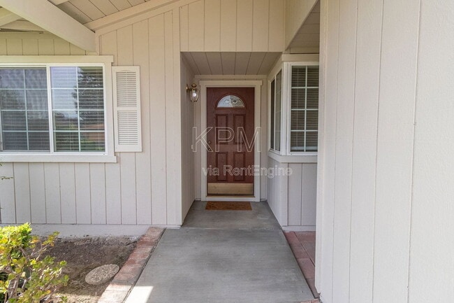 9717 Treetop Dr in Stockton, CA - Building Photo - Building Photo