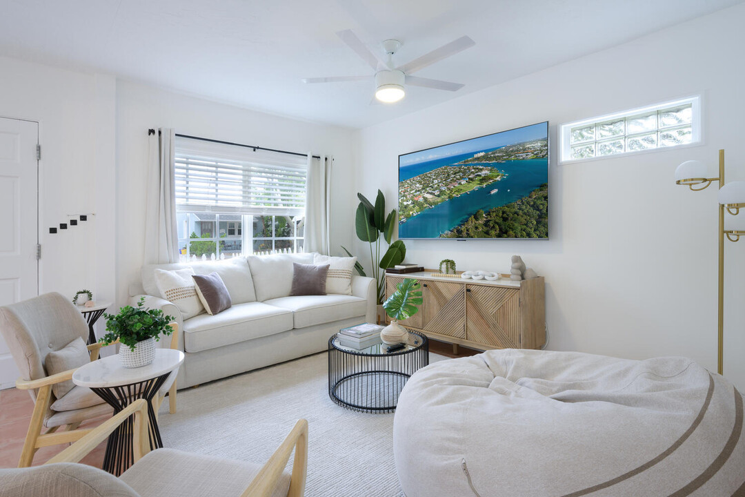 3608 Spruce Ave in West Palm Beach, FL - Foto de edificio