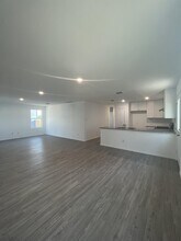 5479 Daphne Path in San Antonio, TX - Building Photo - Building Photo