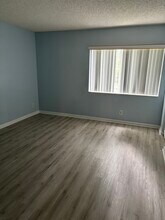 4983 Sable Pine Cir in West Palm Beach, FL - Building Photo - Building Photo