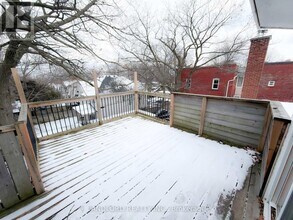 2469 Queen St E in Toronto, ON - Building Photo - Building Photo