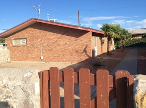 College Heights in Las Cruces, NM - Building Photo - Building Photo