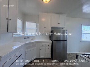4841 1/2 Clark Ave in Long Beach, CA - Building Photo - Building Photo